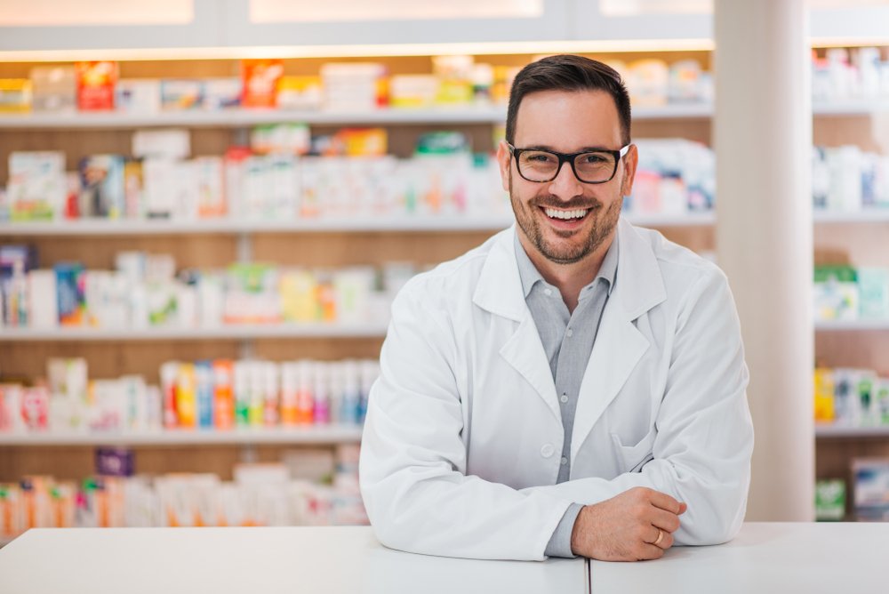 The pharmacist kept looking at the man, but stayed silent. | Photo: Shutterstock