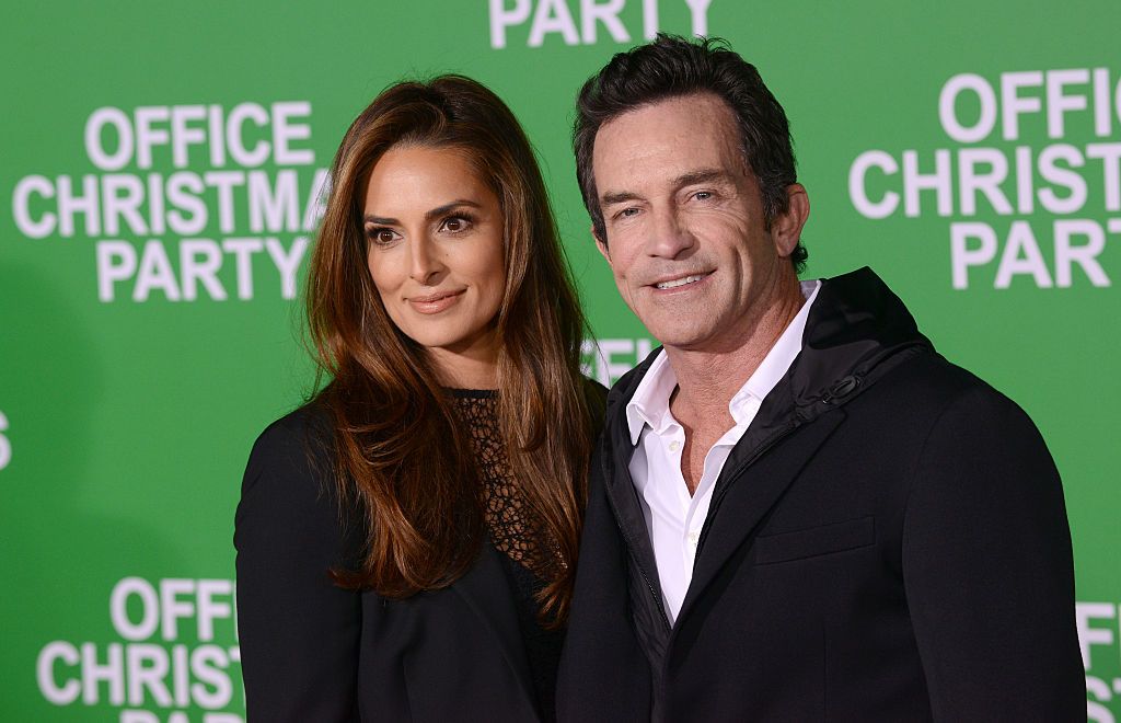  Lisa Ann Russell and Jeff Probst at the premiere of "Office Christmas Party" in 2016 in Westwood, California | Source: Getty Images