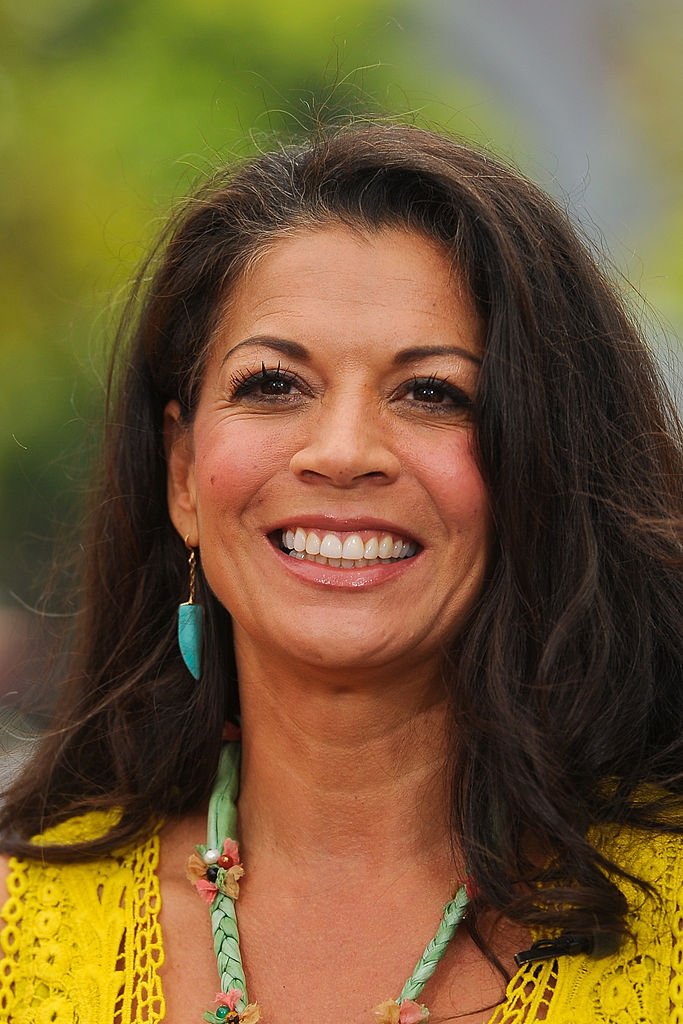 Dina Eastwood visits "Extra" at The Grove on May 17, 2012 in Los Angeles, California. I Image: Getty Images.