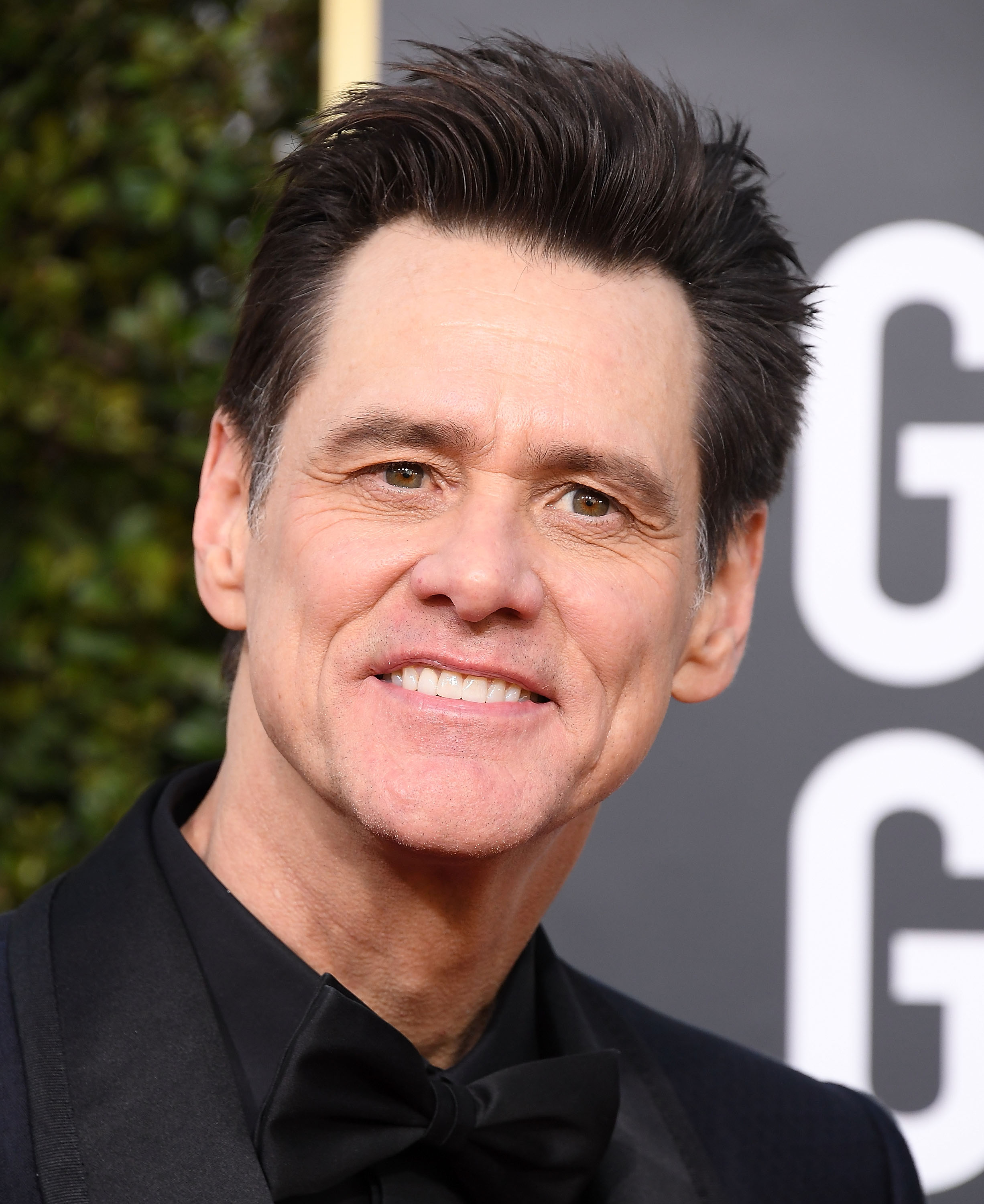 Jim Carrey Grows Long Hair After Quitting Limelight His New Look On 