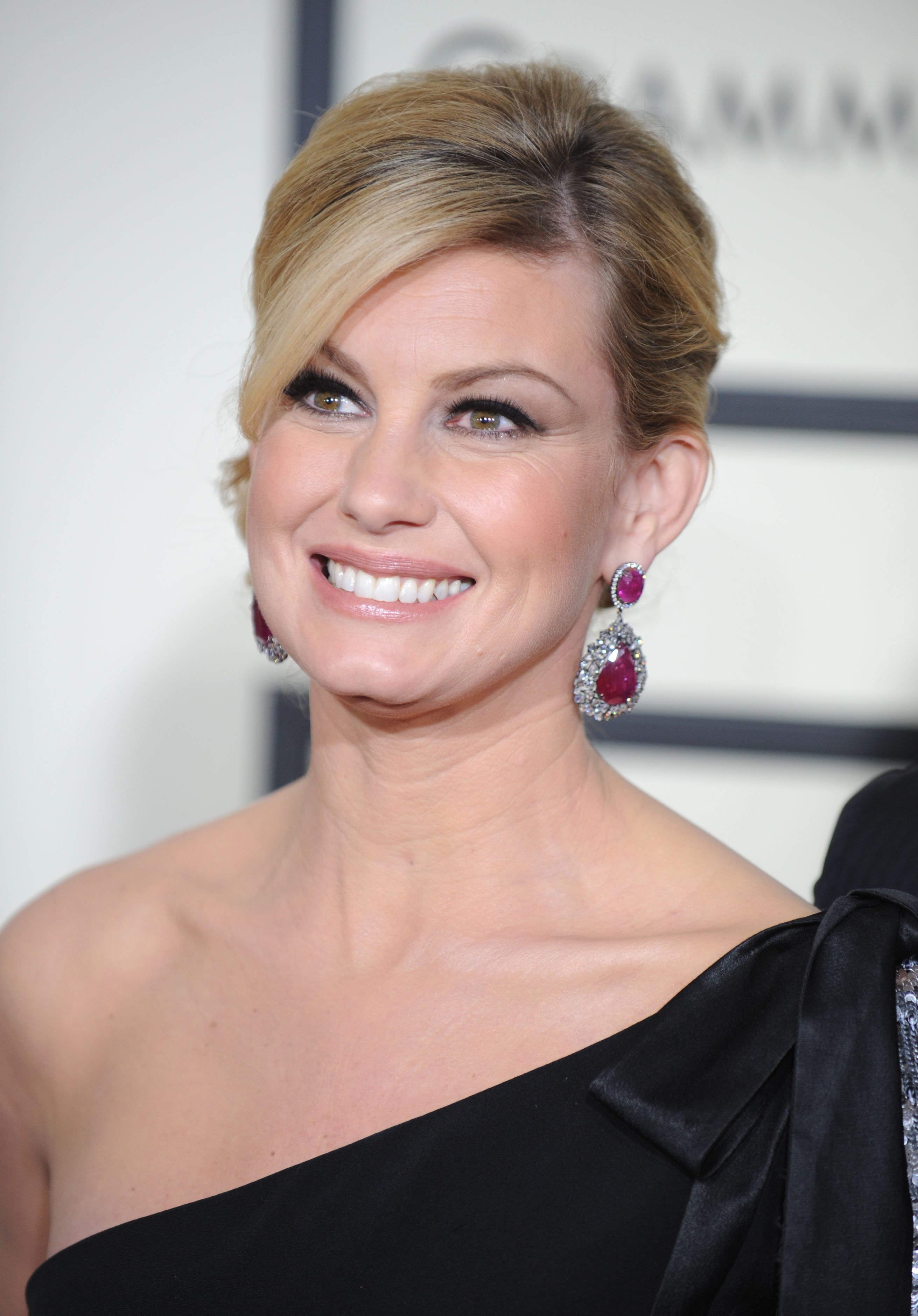Singer Faith Hill arrives to the 50th Annual GRAMMY Awards at the Staples Center on February 10, 2008 in Los Angeles, California. | Source: Getty Images