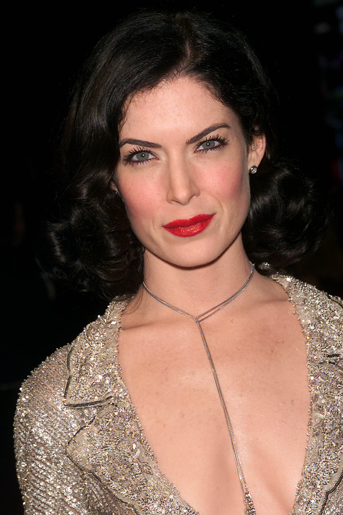 Lara Flynn Boyle attends the Vanity Fair Oscar party on March 25, 2001 | Source: Getty Images
