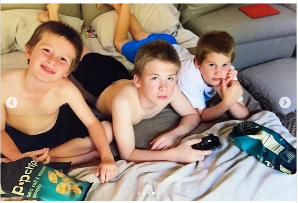 Roan, Quinn, and Laird Stone, from a post dated May 9, 2021 | Source: Instagram/sharonstone