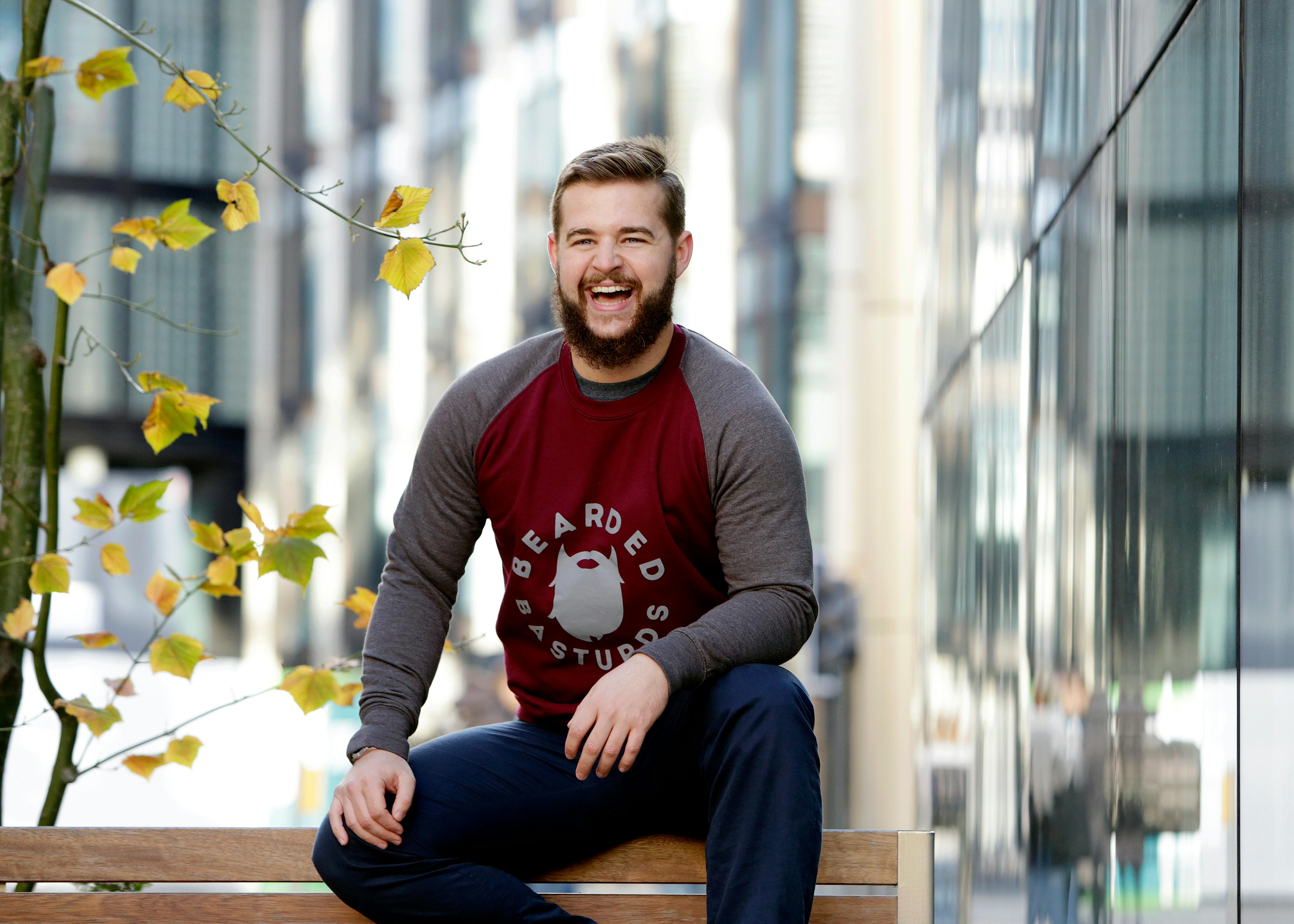 A laughing man | Source: Pexels