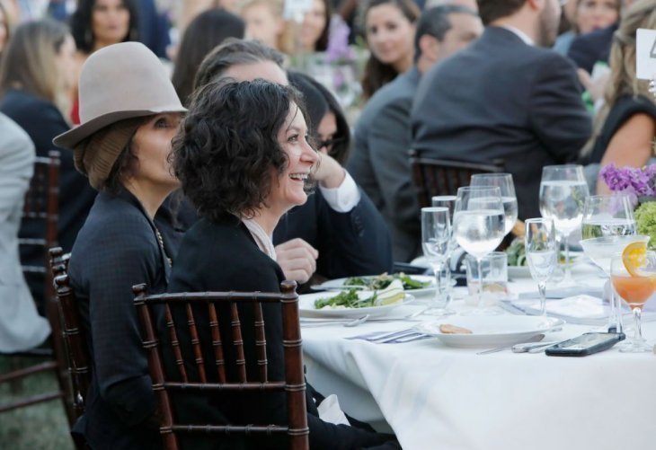 Sara Gilbert and Linda Perry at the 17th Annual Chrysalis Butterfly ball. Image credit: Getty/Global Images Ukraine