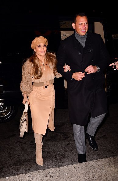  Jennifer Lopez and Alex Rodriguez arriving at AMC Bay Plaza Cinema  in New York City. | Photo: Getty images 