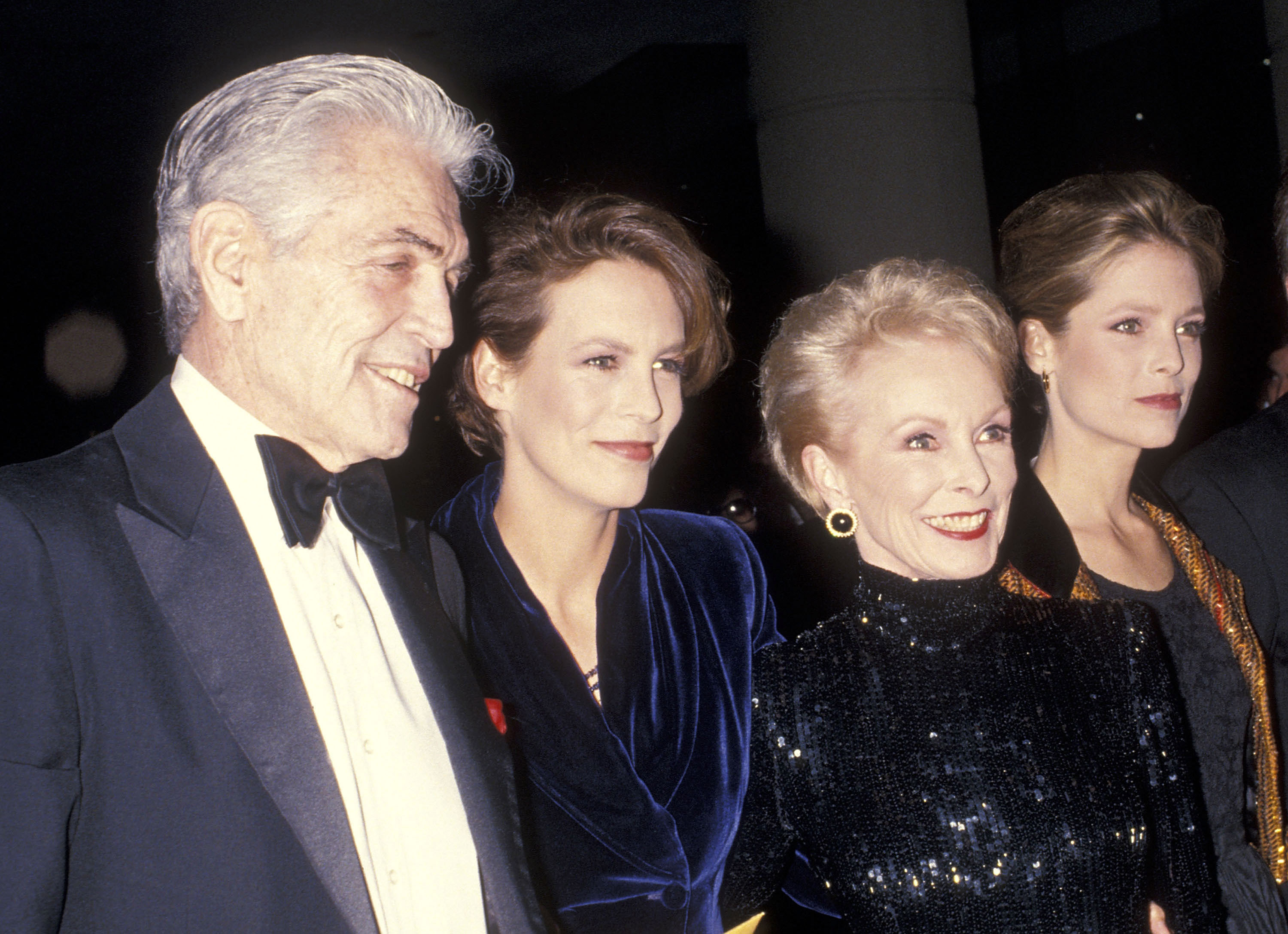Janet Leigh and husband Robert Brandt, her daughters Jamie Lee Curtis and Kelly Curtis attend the 10th Annual American Cinema Awards at Beverly Hilton Hotel on February 6, 1994, in Beverly Hills, California | Source: Getty Images