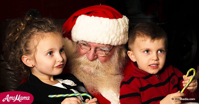 Vous souvenez-vous du moment où vous avez cessé de croire au Père Noël? Une femme dit que sa mère prétend toujours qu'il existe