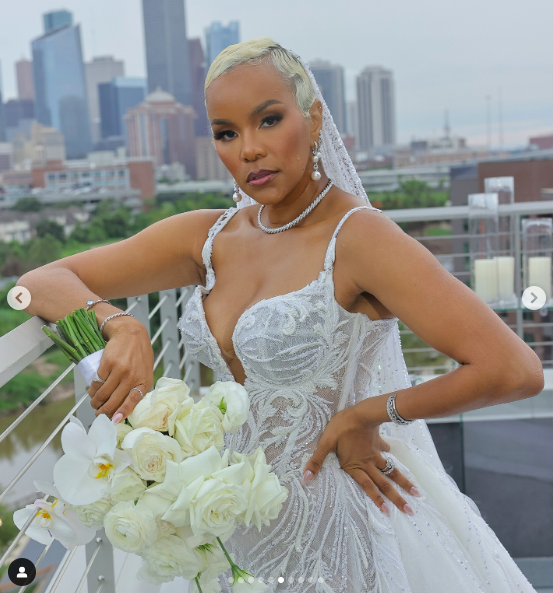 LeToya Luckett posing for a picture on her wedding day, posted on August 2, 2024 | Source: Instagram/iamaventergray