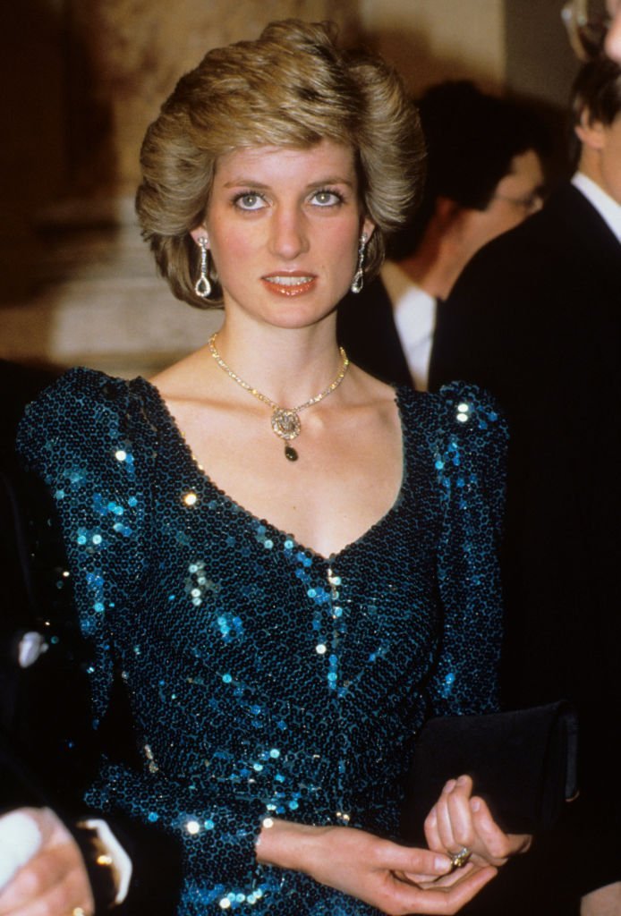 Princess Diana attends a gala at the Vienna Burgh Theatre during a visit to Austria | Photo: Getty Images