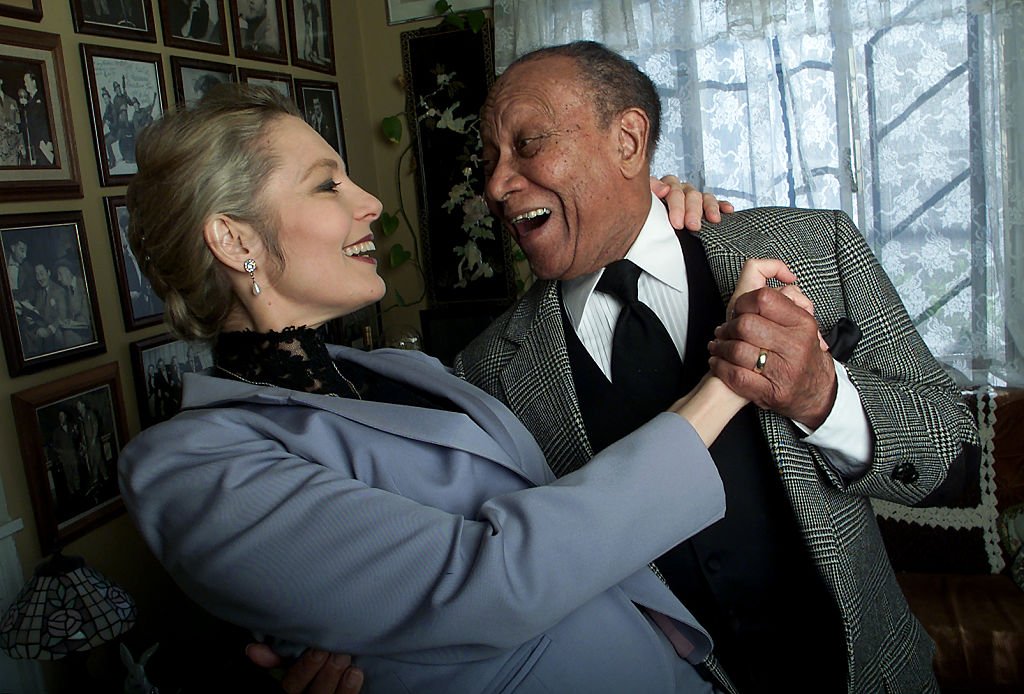 Fayard Nicholas and his wife Catherine Hopkins Nicholas in their Toluca Lake home. | Photo: Getty Images