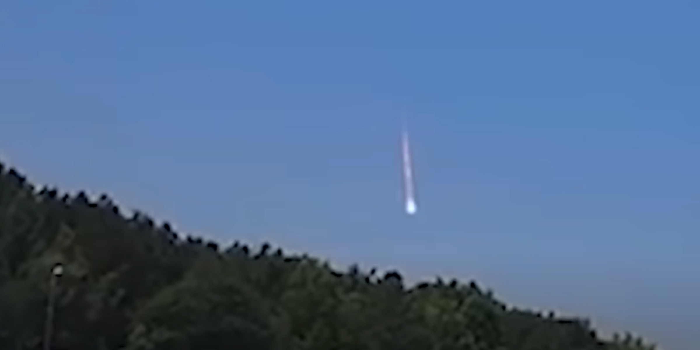 Fireball seen falling from the sky | Source: YouTube/@livenowfox