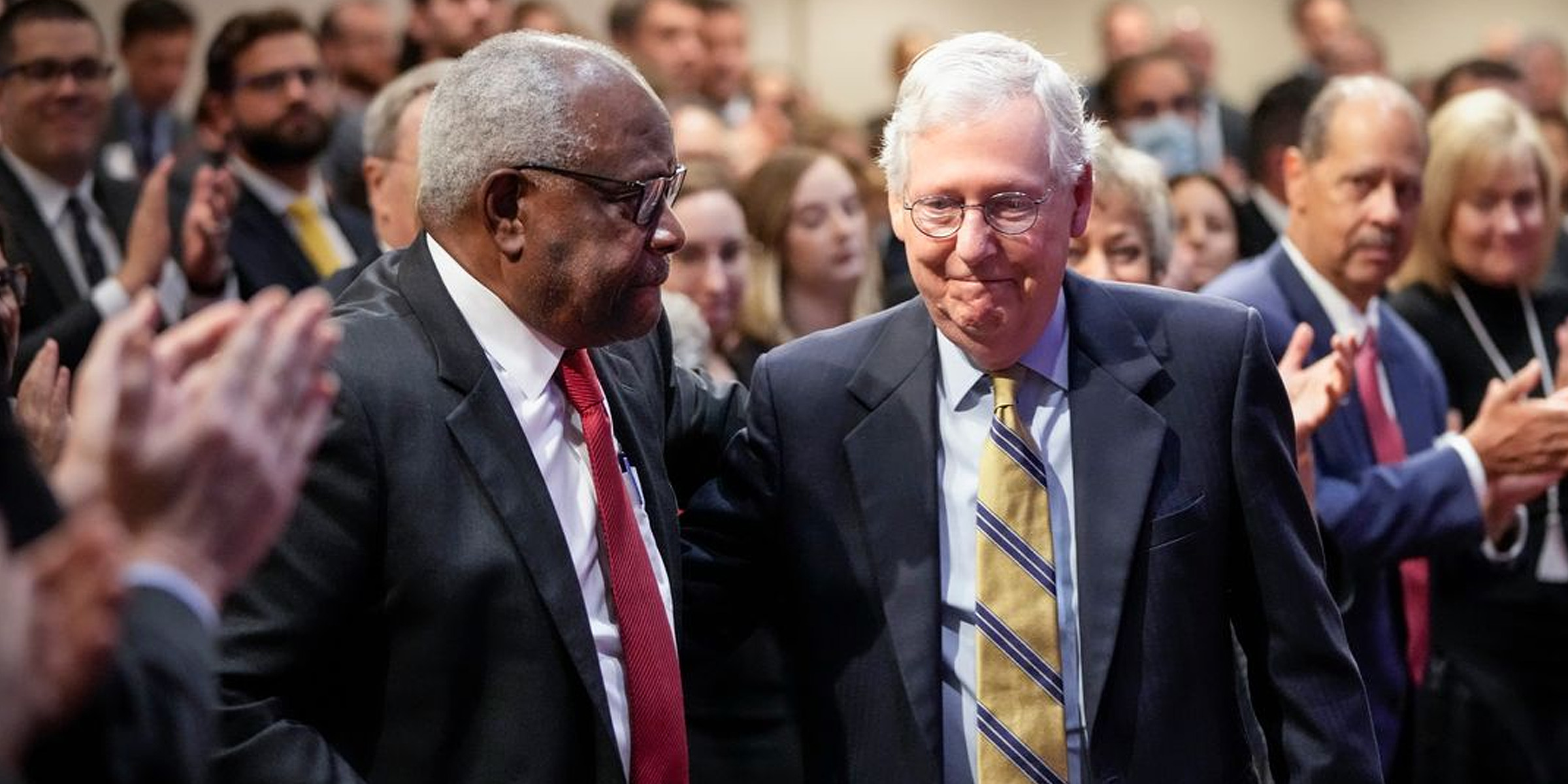 Associate Supreme Court Justice Clarence Thomas and Senator Mitch McConnell | Source: Getty Images