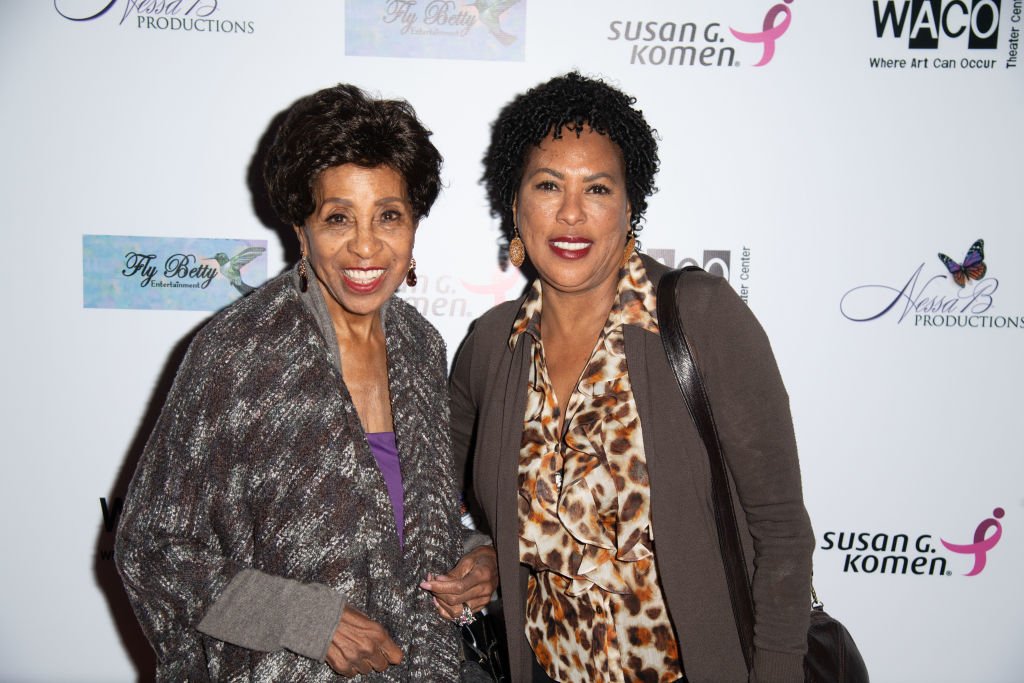 Marla Gibbs and Angela Gibbs attend the opening night of WACO Theater Center's "Letters From Zora" on May 11, 2018 | Photo: Getty Images