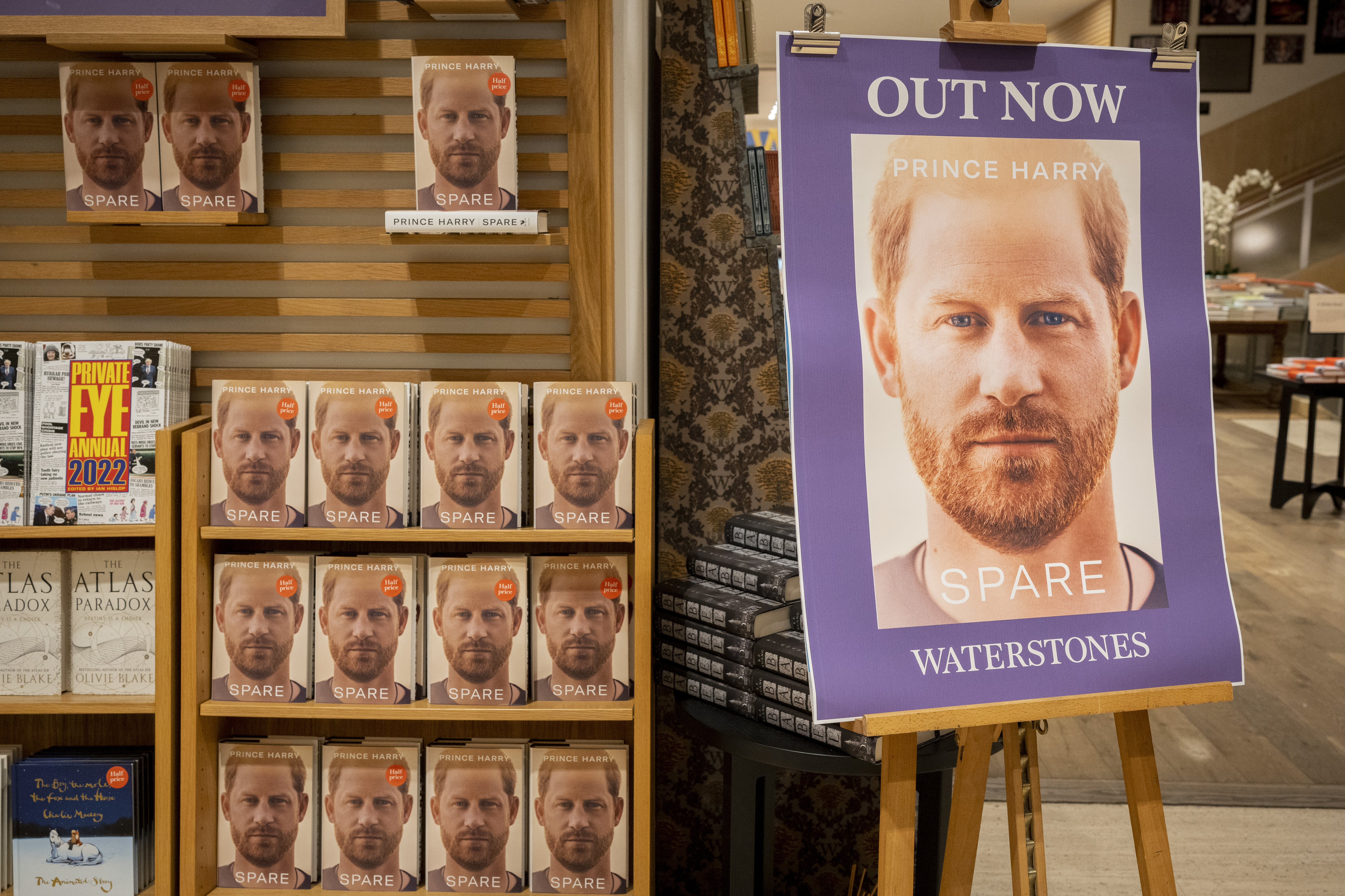 Copies of "Spare" and a poster at Waterstones bookstore in London, England on January 10, 2023 | Source: Getty Images