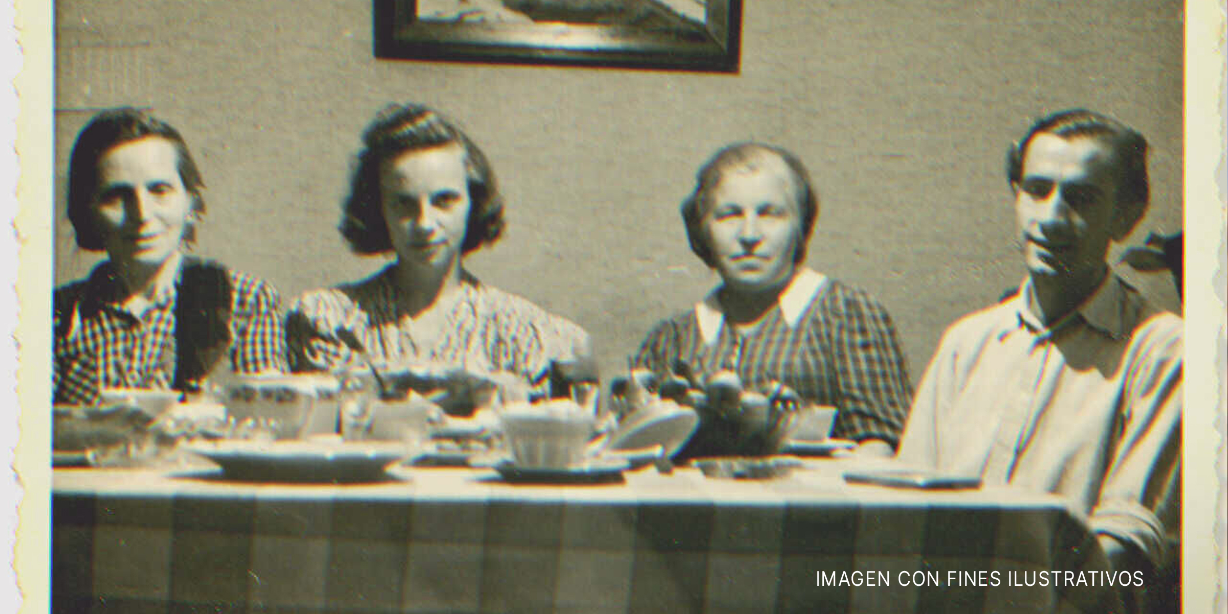 Foto antigua de familia | Foto: Shutterstock