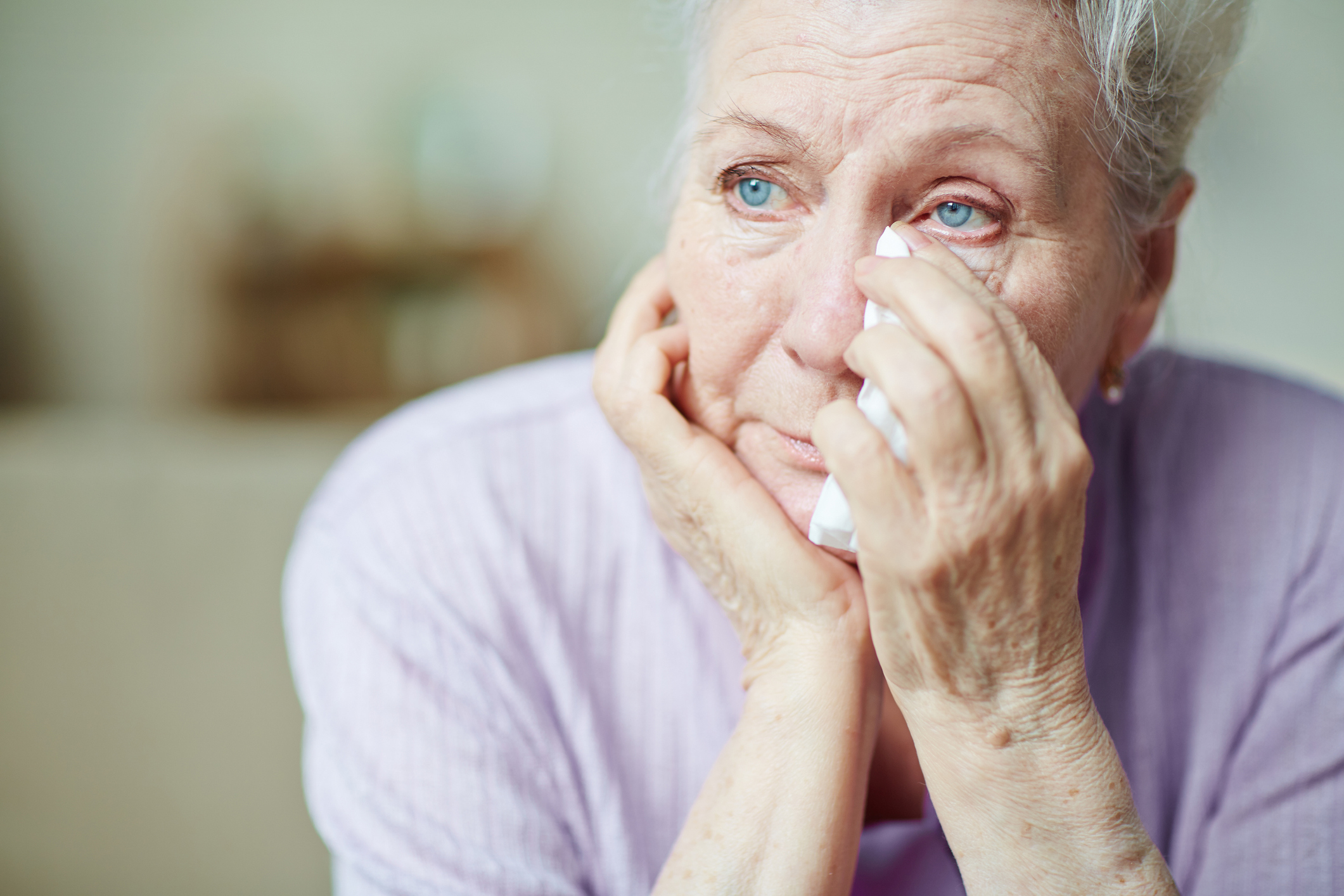 A crying older woman | Source: Getty Images