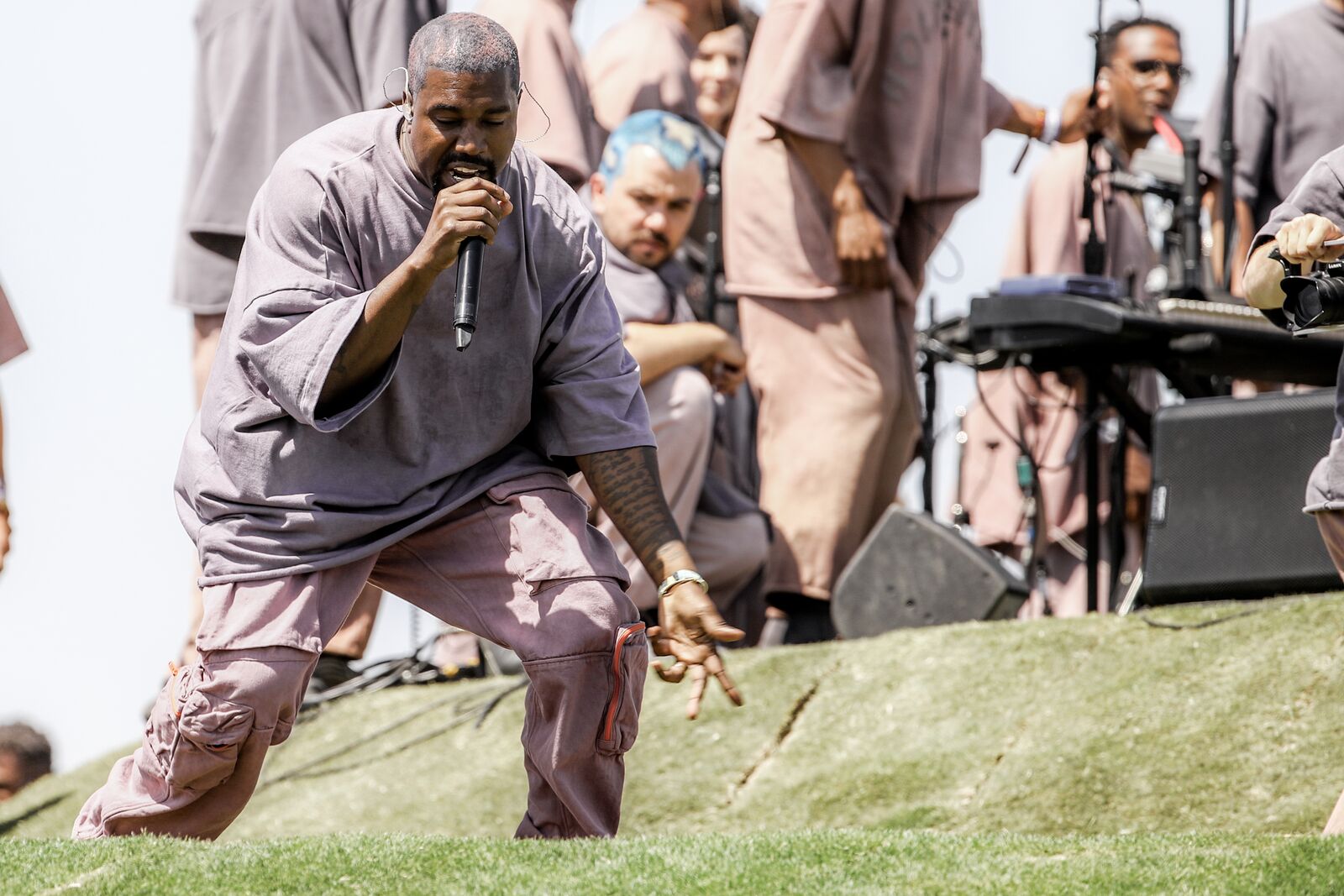 Kanye West performing at his Sunday Service in California | Source: Getty Images/GlobalImagesUkraine