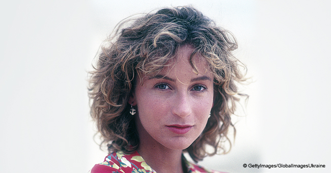 Jennifer Grey (Dirty Dancing) vient d'avoir 59 ans : comment les chirurgies plastiques l'ont changée (photos)