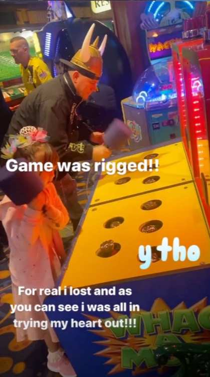 Channing Tatum and his daughter having fun in Las Vegas | Photo: Instagram/@channingtatum