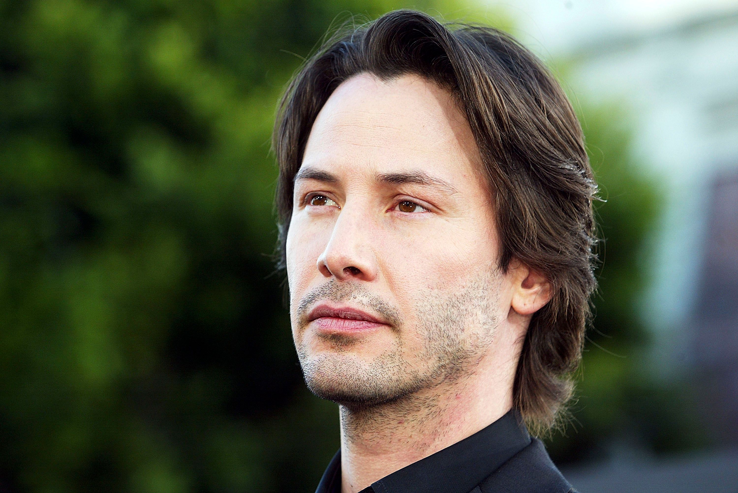 Keanu Reeves attends "The Matrix Reloaded" premiere at the Village Theater on May 7, 2003, in Los Angeles, California. | Source: Getty Images