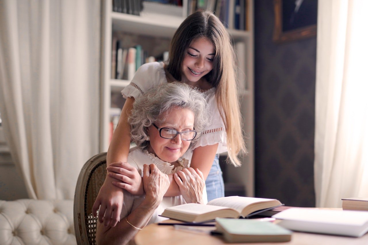 OP's sister took care of their grandmother | Source: Pexels