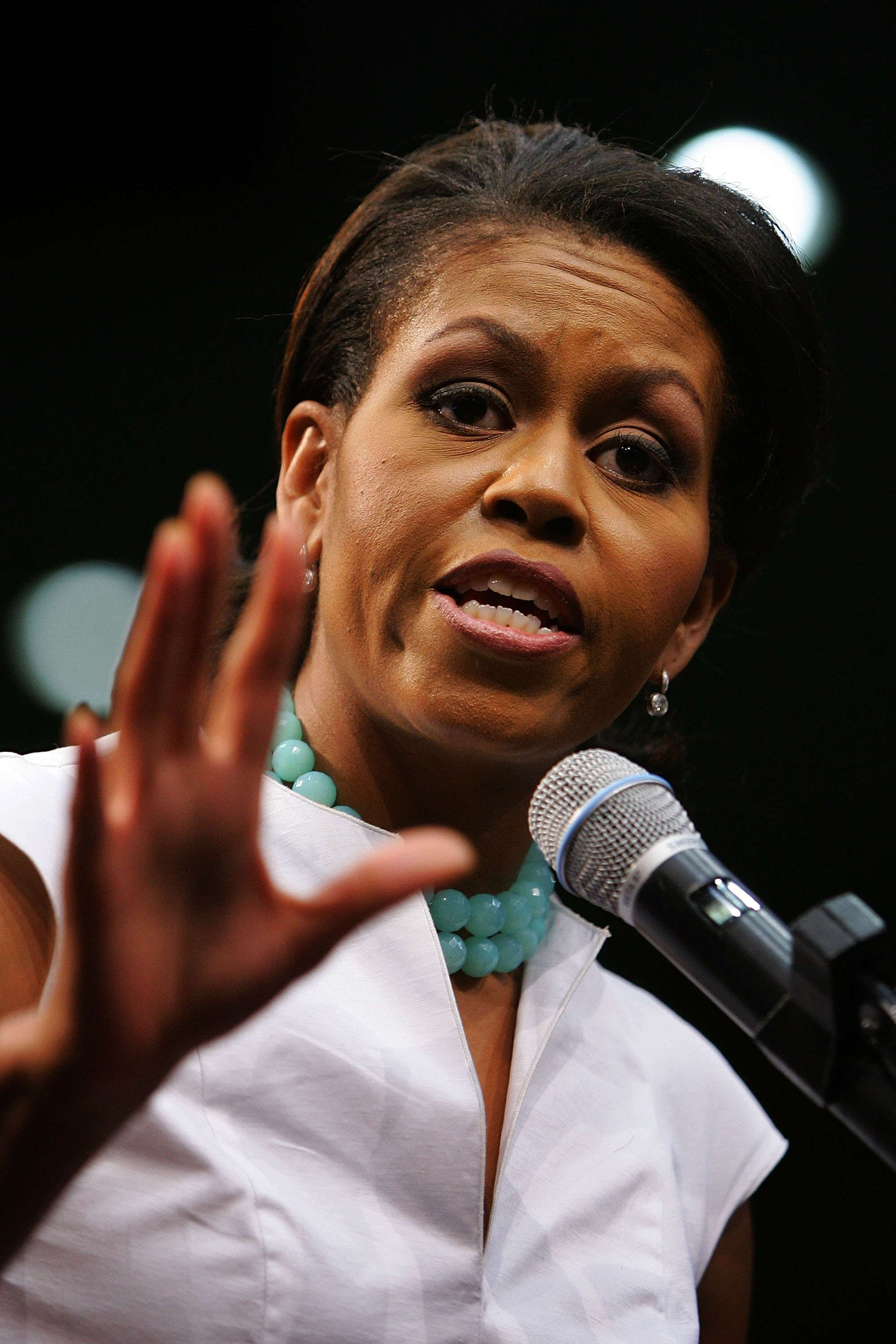 Michelle Obama speaks at a campaign rally on February 3, 2007, in Los Angeles, California. | Source: Getty Images