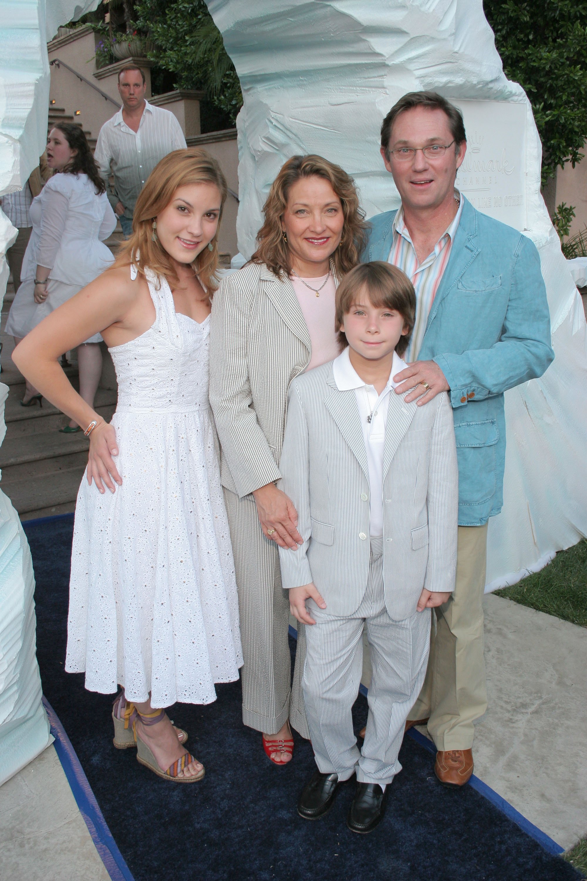 Richard Thomas, Montana James Thomas, Georgiana Bischoff and one of his daughters at the Hallmark Channel TCA Party in 2006. | Source: Getty Images