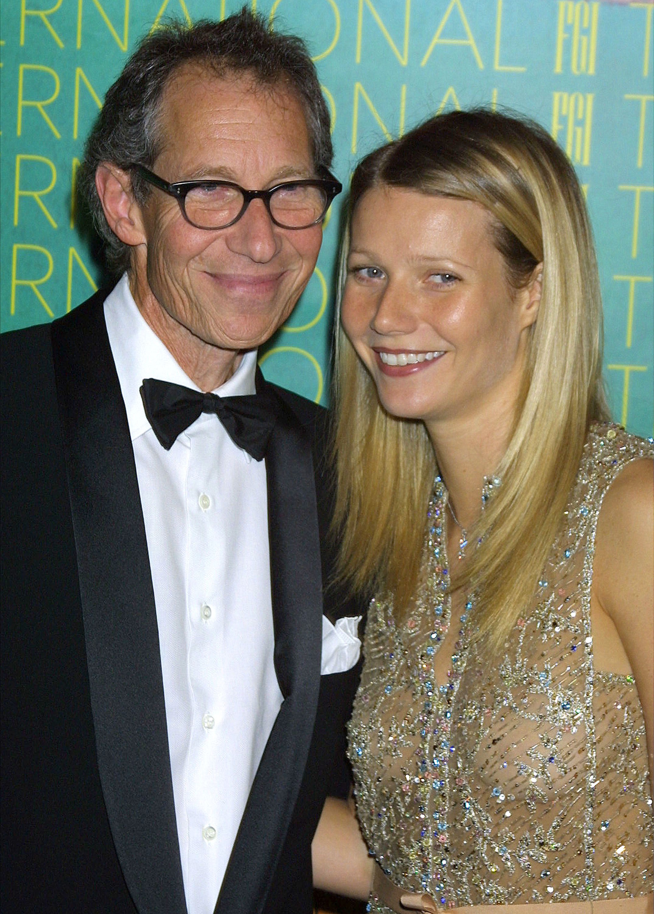 Gwyneth Paltrow and her father Bruce at the 18th Annual Night Of Stars Awards on October 24, 2001 | Source: Getty Images