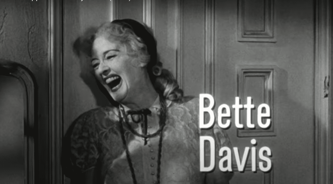 Bette Davis in the film "What Ever Happened to Baby Jane?" | Source: Youtube.com/MovieClipsClassicTrailers