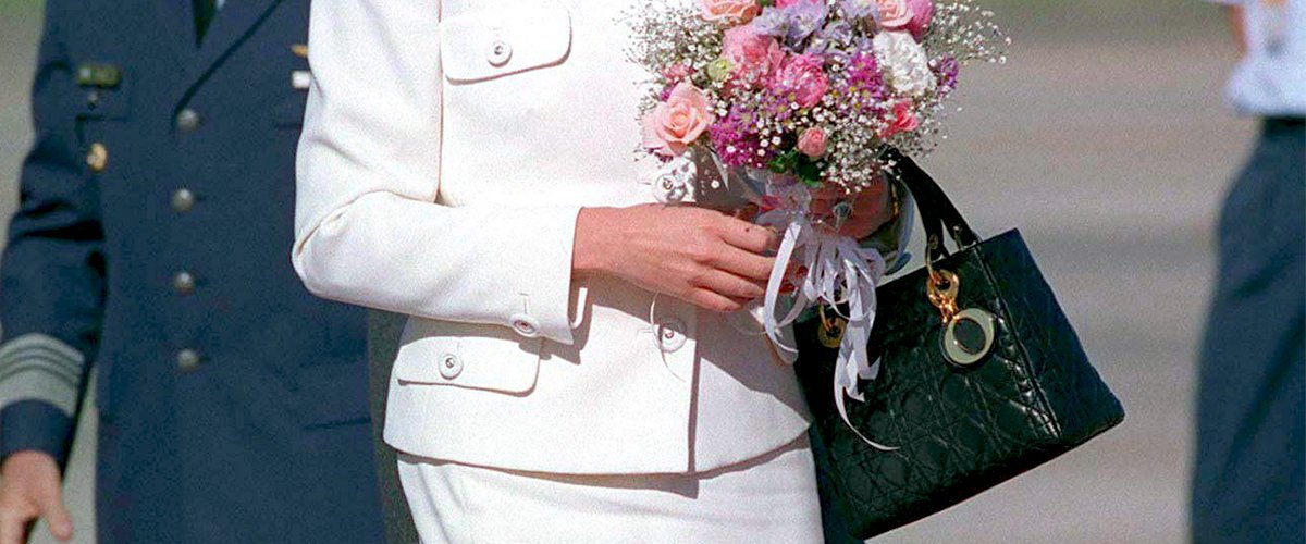 La princesa Diana luciendo el bolso Lady Dior. | Foto: Getty Images