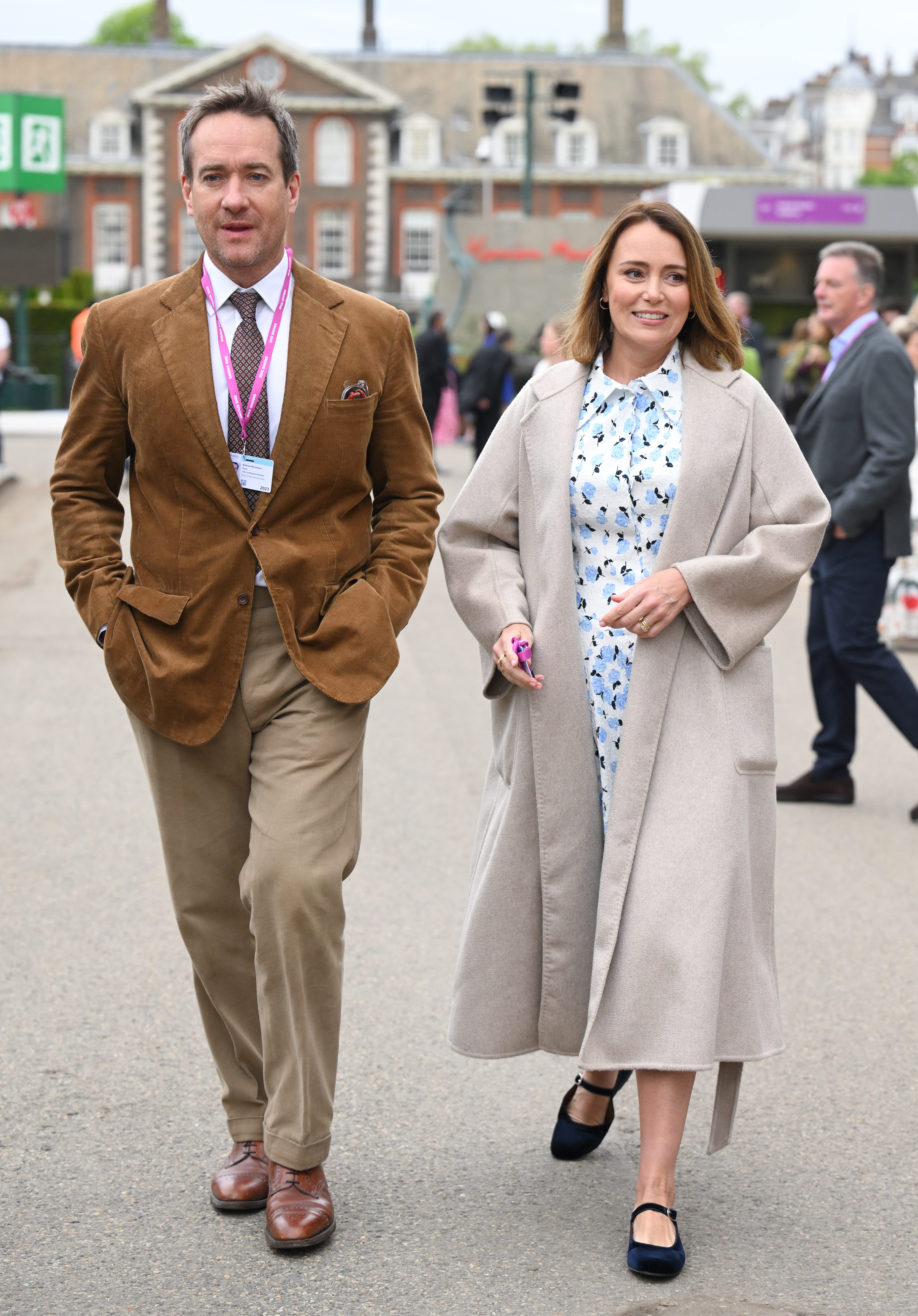 Keeley Hawes and Matthew Macfadyen attend the 2023 Chelsea Flower Show at Royal Hospital Chelsea on May 22, 2023, in London, England. | Source: Getty Images