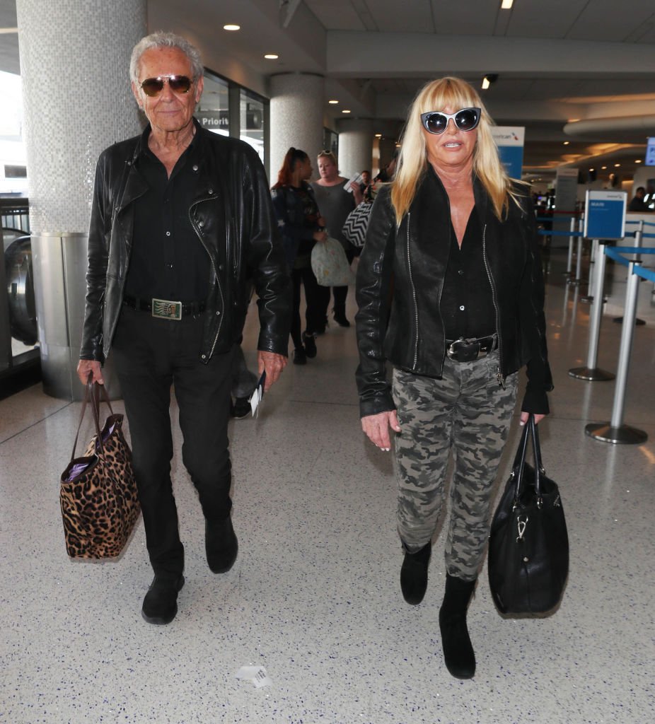 Suzanne Somers and Alan Hamel are seen on October 29, 2018 in Los Angeles, CA | Photo: Getty Images