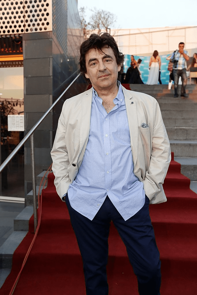 Le chanteur belge Claude Barzotti arrive pour le BIAF (Beirut International Awards Festivals) le 12 juin 2015, dans la baie de Zaitunay à Beyrouth. | Photo : Getty Images
