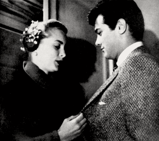 Janet Leigh and Tony Curtis in a 1951 Photoplay article entitled "Bronx Express." | Source: Wikimedia Commons