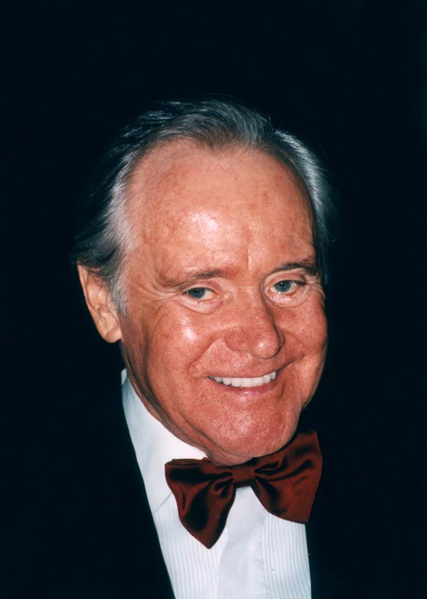 A photo of actor Jack Lemmon from 2002. | Source: Wikimedia Commons