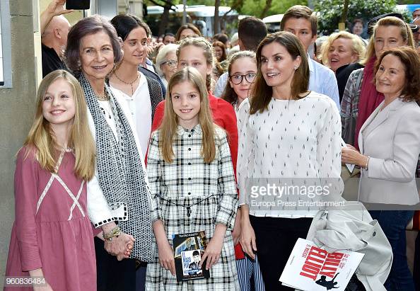 Reina Sofia, Reina Letizia, Princesa Leonor, Princesa Sofía, Irene Urdangarin, Victoria Federica de Marichalar y Paloma Rocasolano || Fuente: Getty Images
