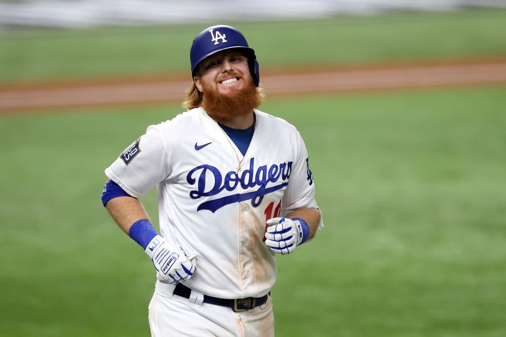 Justin Turner #10 of the Los Angeles Dodgers reacts after flying out against the Tampa Bay Rays on October 27, 2020. | Photo: Getty Images