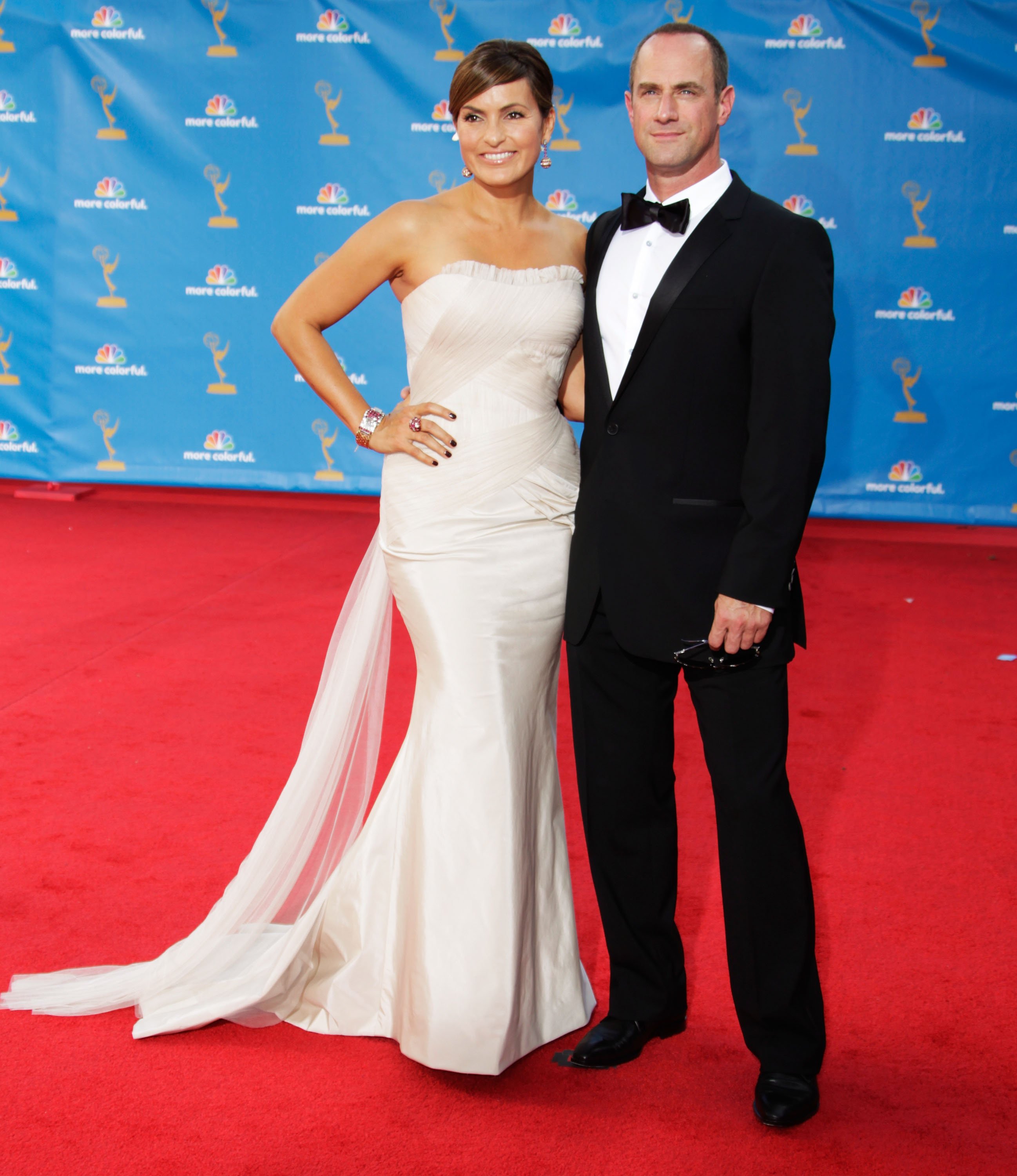 Mariska Hargitay and Christopher Meloni arrives at the 62nd Annual Primetime Emmy Awards held at the Nokia Theatre L.A. Live on August 29, 2010 | Photo: Getty Images