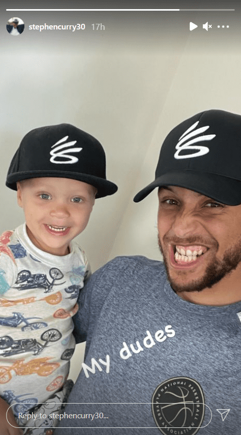 Stephen "Steph" Curry shares an adorable selfie with his son, Canon Curry on Instagram | Photo: instagram/stephencurry