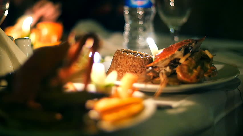 Seafood served at a seafood restaurant | Photo: Shutterstock