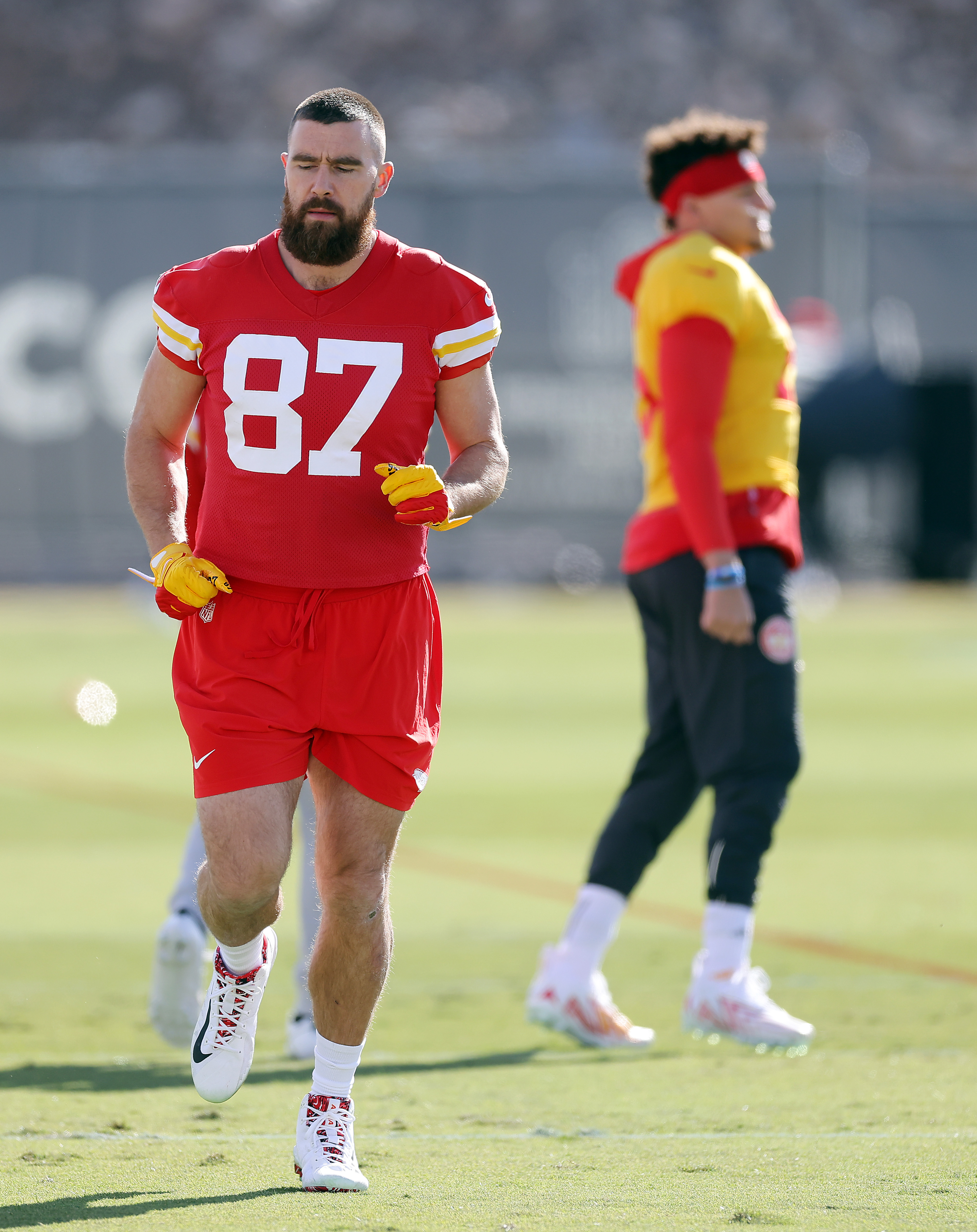 Travis Kelce warming up ahead of the Super Bowl LVIII in Henderson, Nevada on February 7, 2024 | Source: Getty Images