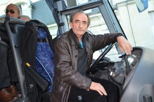 Richard Borhinger assiste aux 'Journees Nationales du Livre et du Vin 2012' Caves Bouvet Ladurey à Saumur, France. | Photo : Getty Images Richard Borhinger assiste aux 'Journees Nationales du Livre et du Vin 2012' Caves Bouvet Ladurey à Saumur, France. | Photo : Getty Images