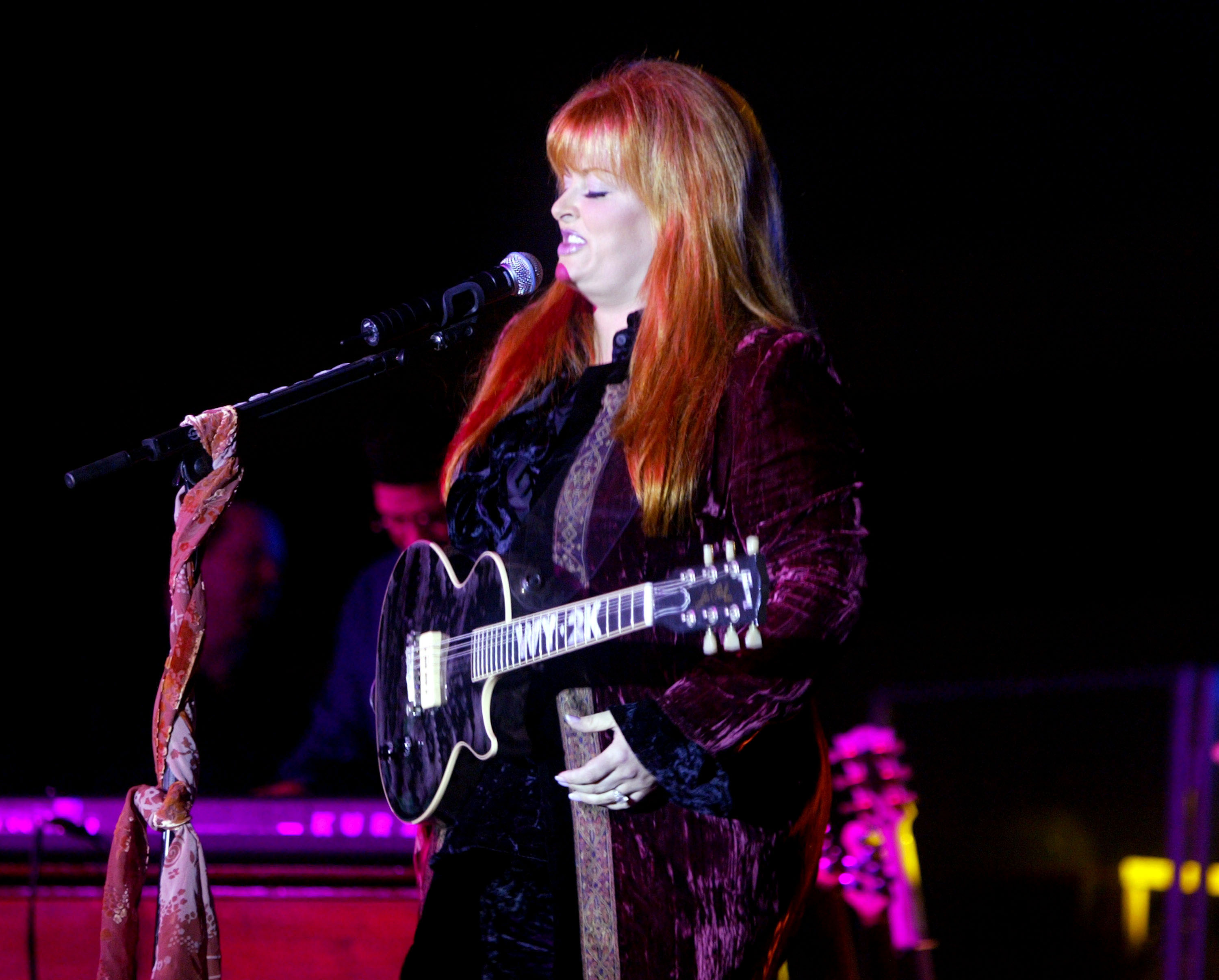 Wynonna Judd performing at George Ranch in Richmond, Texas on April 24, 2004. | Source: Getty Images