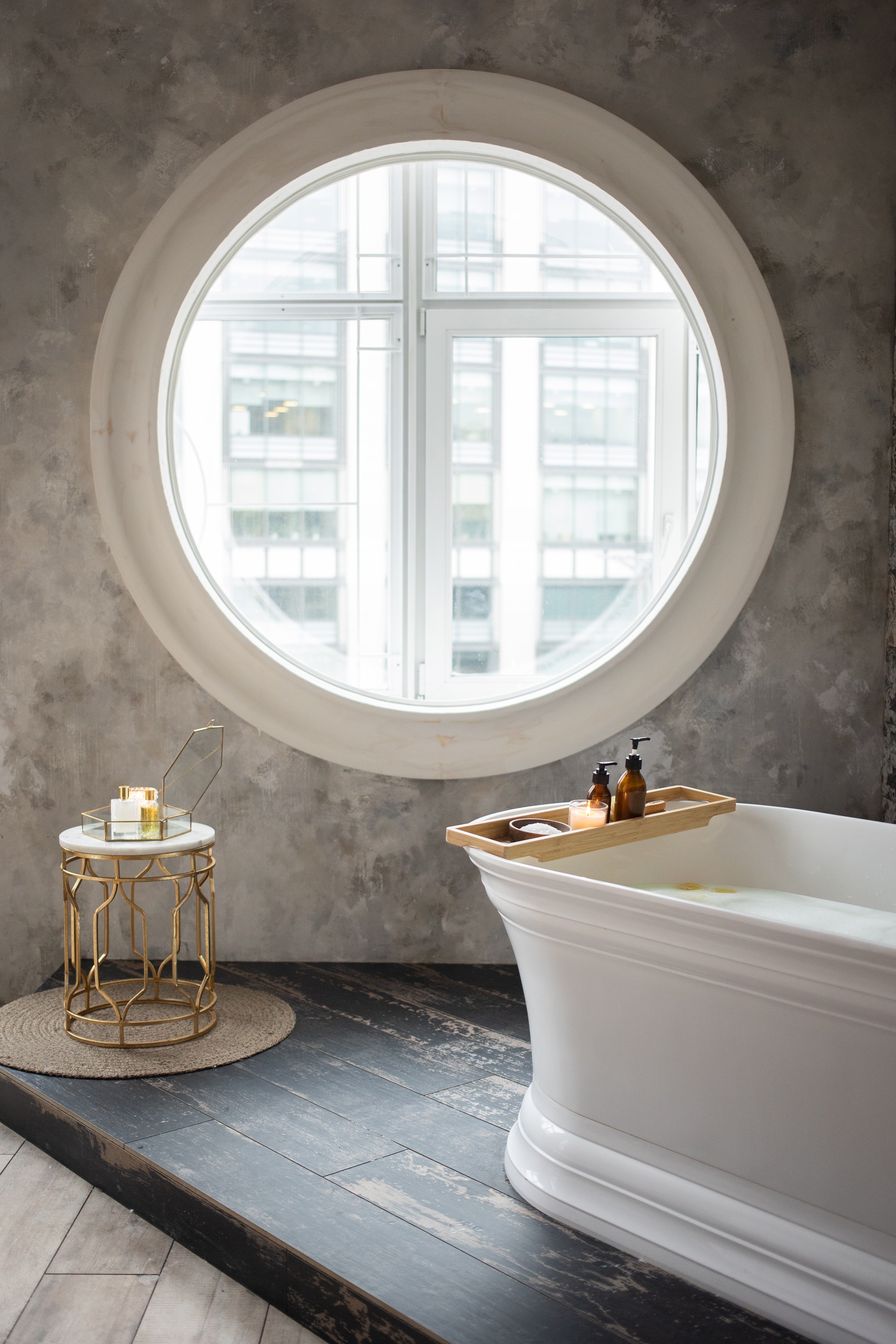 Pictured - An interior of a modern bathroom | Source: Pexels 