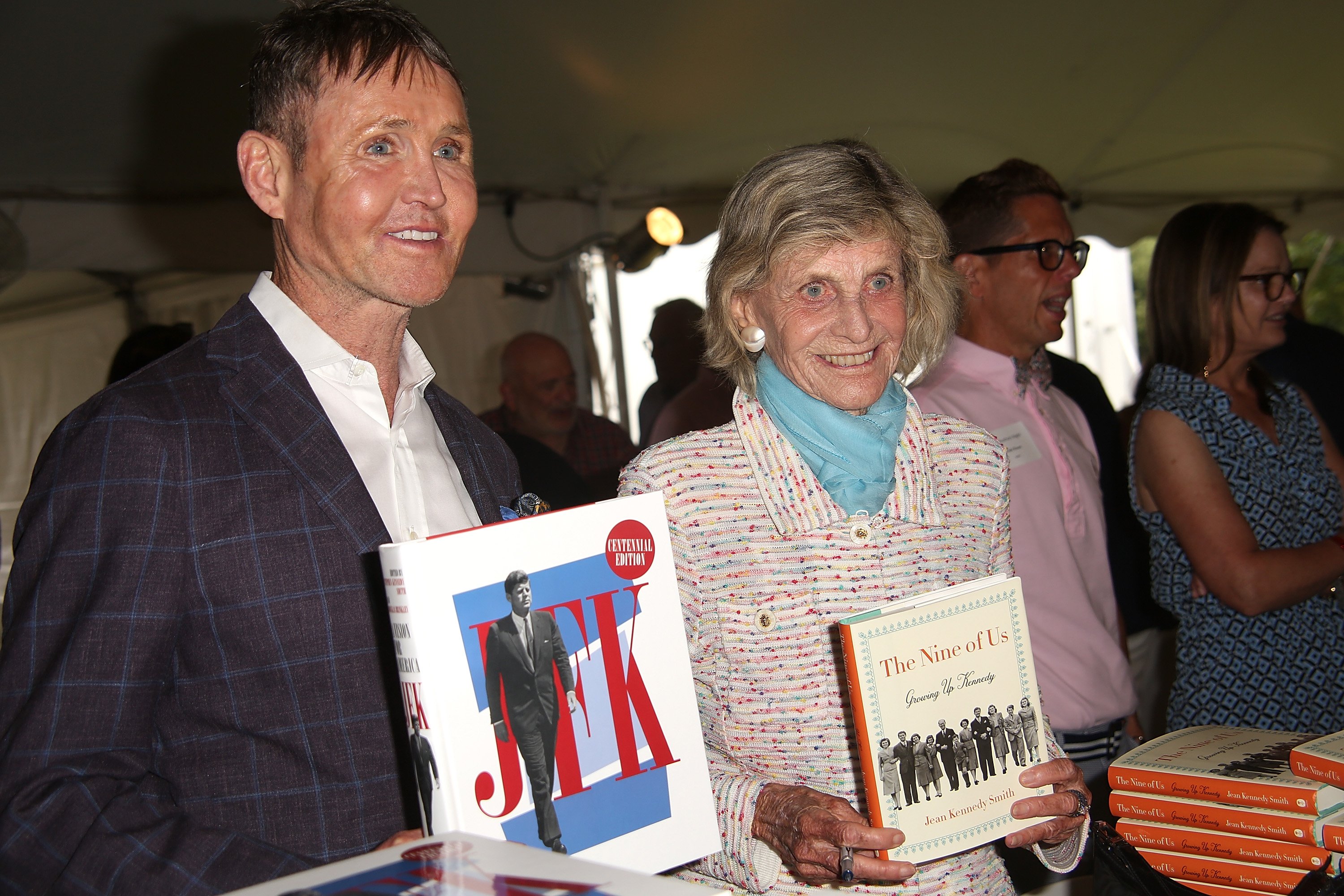 Stephen Kennedy Smith and Jean Kennedy Smith attend Author's Night on August 12, 2017 in East Hampton, New York | Photo: Getty Images