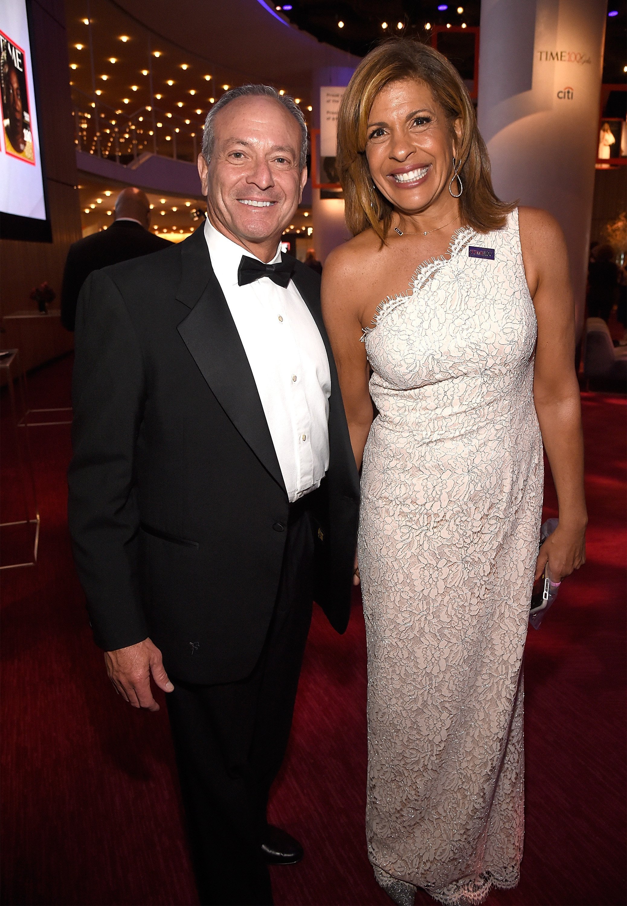 Joel Schiffman and Hoda Kotb attend the Time 100 Gala in New York City on April 24, 2018 | Photo: Getty images