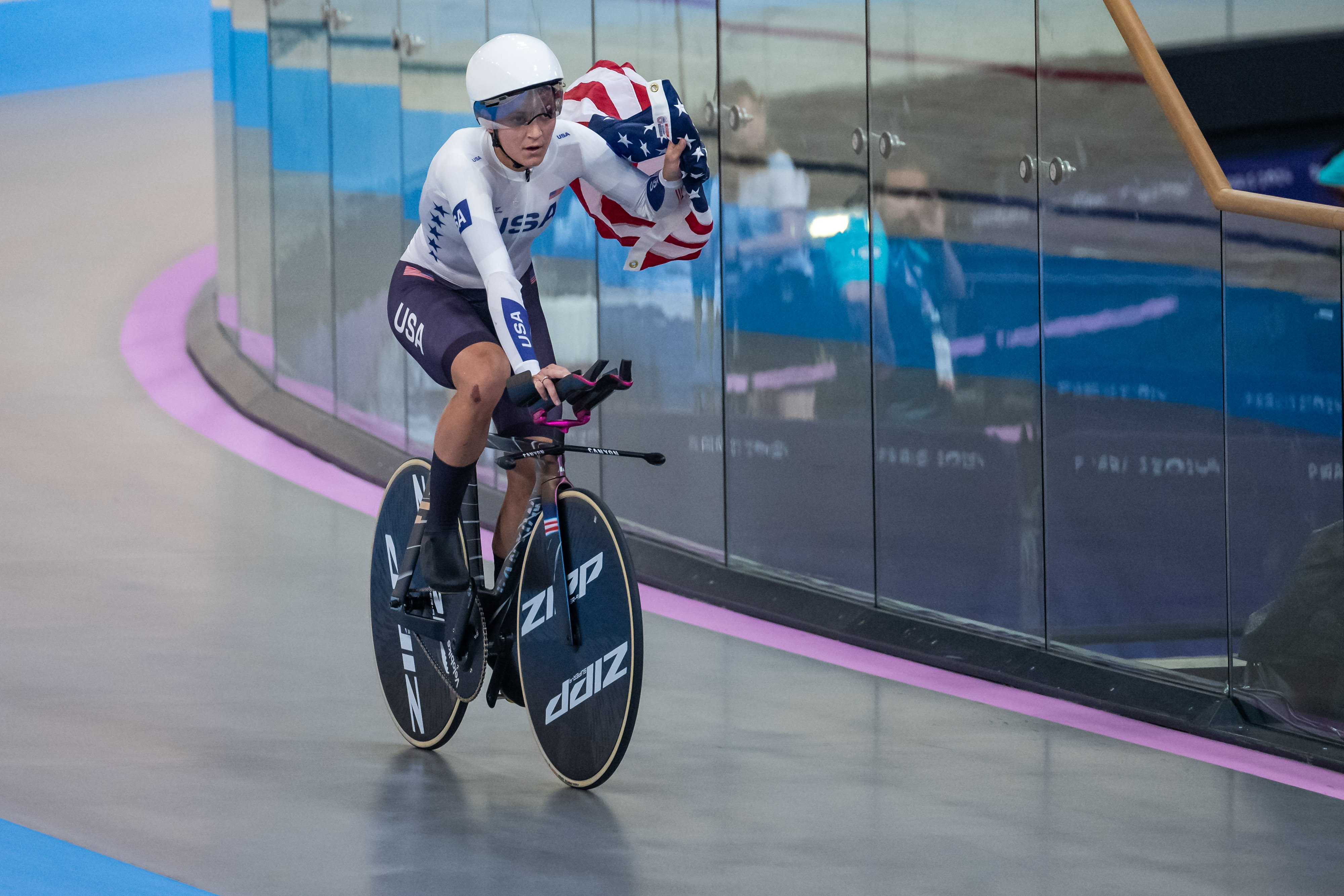 Chloé Dygert during the Women's Team Pursuit at the Paris Olympics in Paris, France on August 7, 2024 | Source: Getty Images