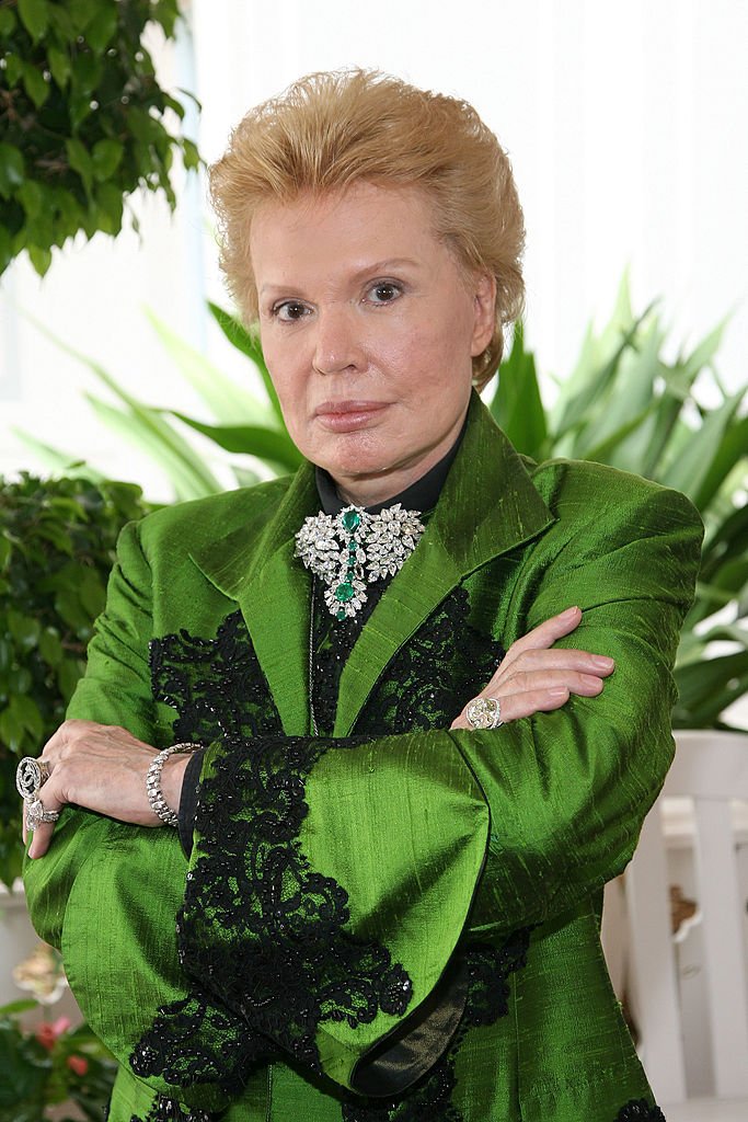 Walter Mercado llega para la boda soñada de Charytin Goyco en Walt Disney World en el pabellón de bodas Grand Floridian el 11 de mayo de 2007 en Orlando, Florida. I Foto: Getty Images. Walter Mercado llega para la boda soñada de Charytin Goyco en Walt Disney World en el pabellón de bodas Grand Floridian el 11 de mayo de 2007 en Orlando, Florida. I Foto: Getty Images.