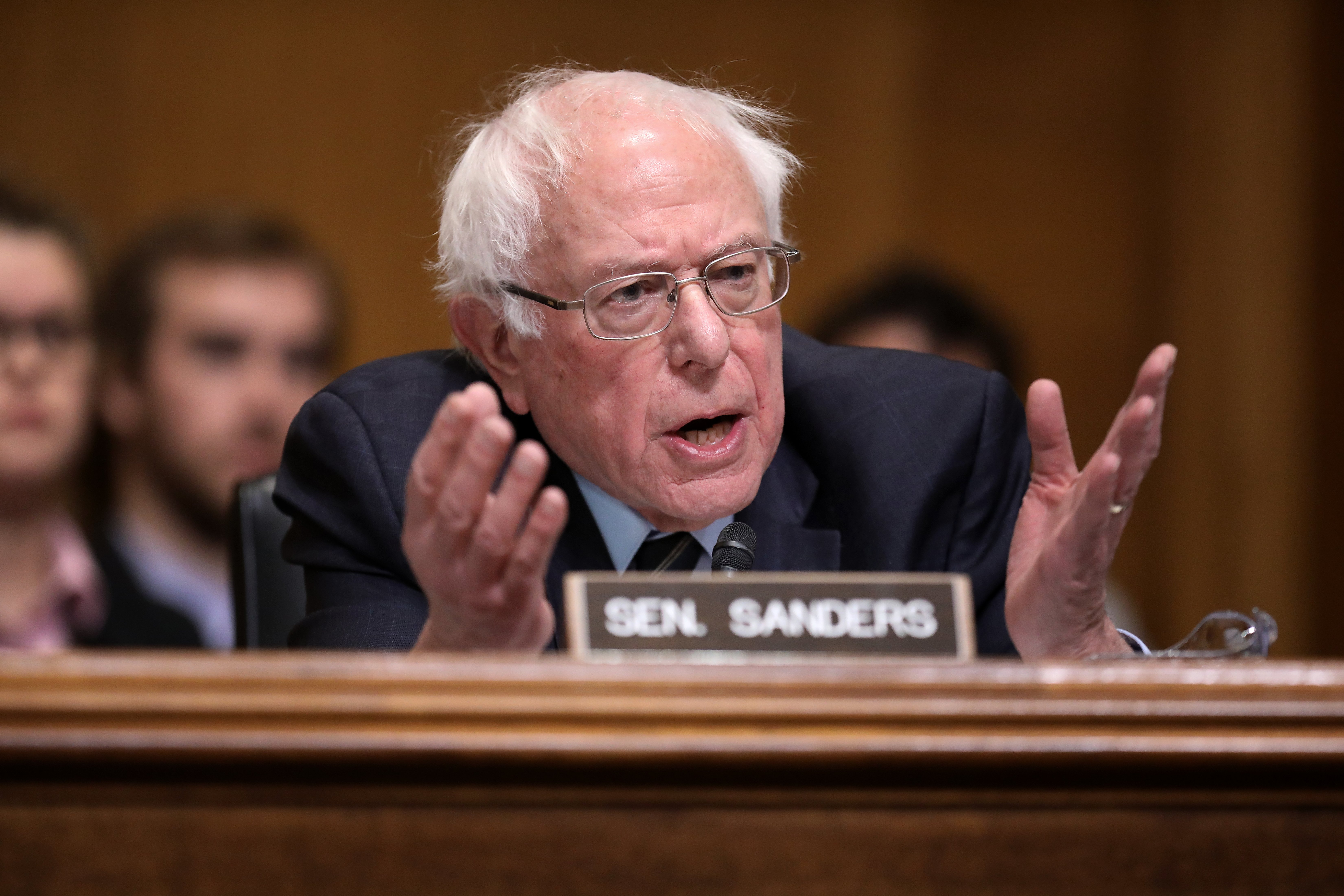 Bernie Sanders questioning Andrew Wheeler at the Dirksen Senate Office Building | Photo: Getty Images